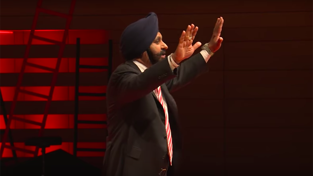Nav Bhatia giving a talk at TedXToronto.